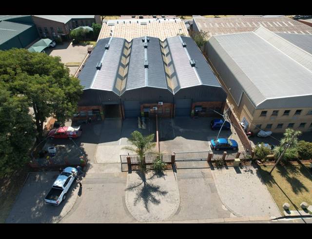275M² WAREHOUSE TO LET IN SPARTAN
